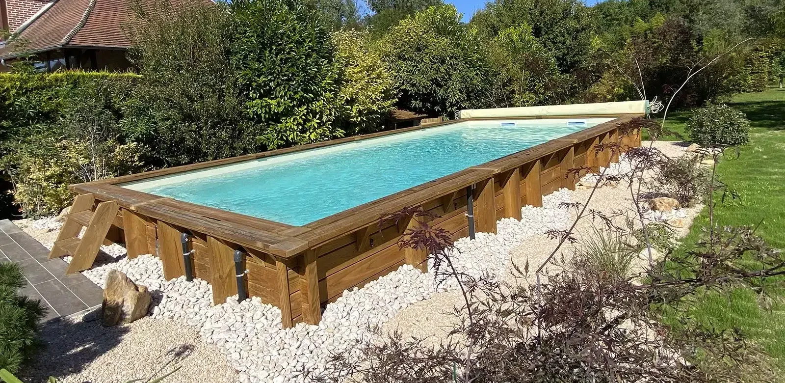 ©CORALIE-LEVEQUE-FERTE-PISCINES-1679039329-PEREE-piscine-4